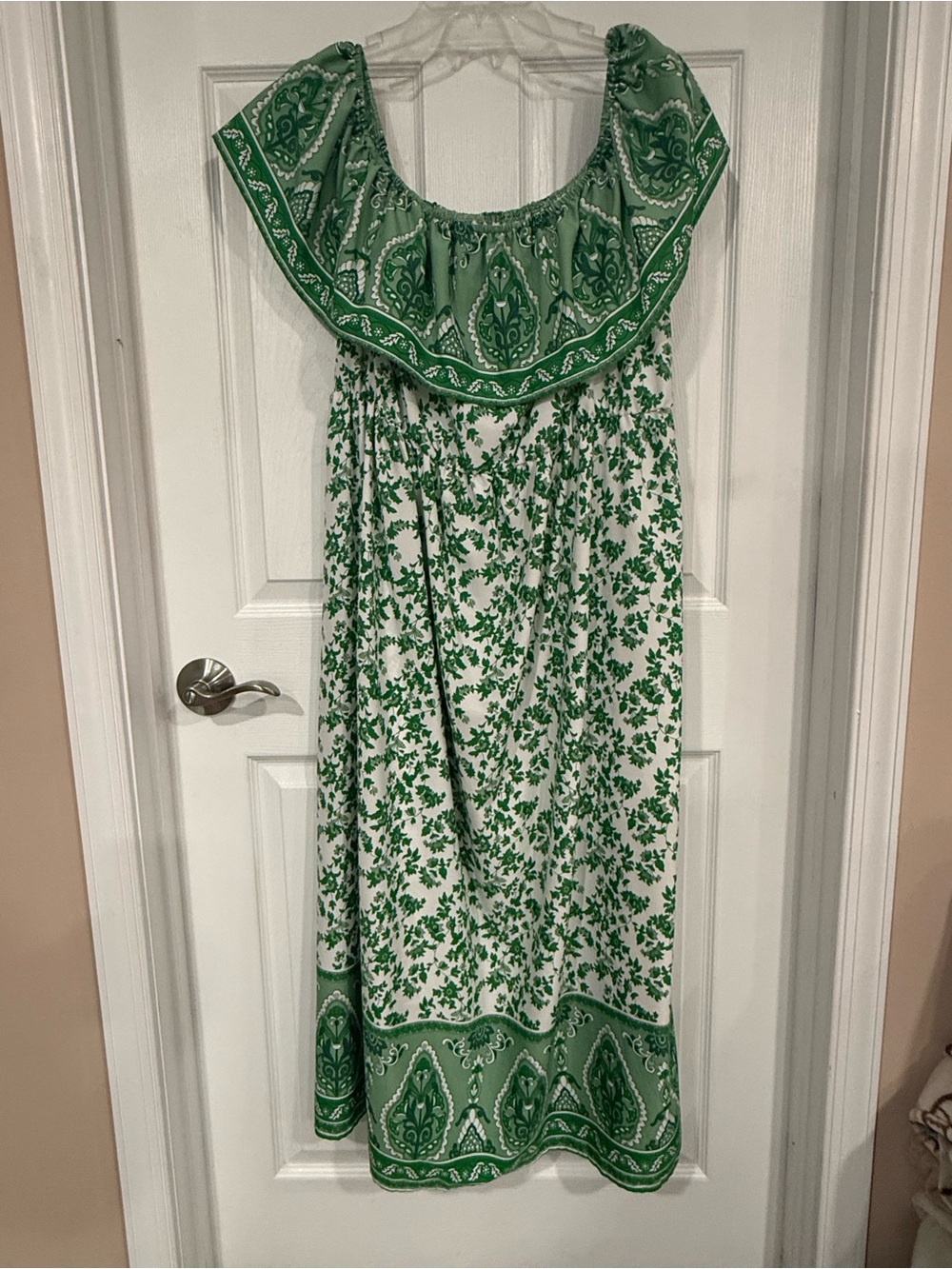 SHEIN Green and White Floral Off-Shoulder Maxi Dress